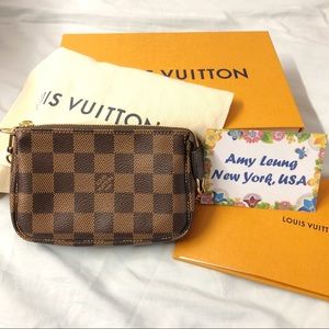 ❌SOLD❌ Louis Vuitton Mini Pochette (Damier Ebene)